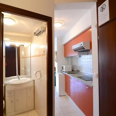 Medes Park I 2-1 Apartment *