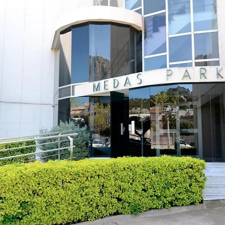 Medes Park I 2-1 Apartment